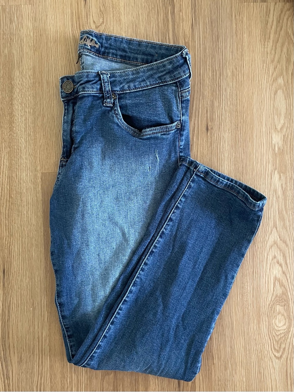 Kut from the Kloth Medium Blue Skinny Jeans